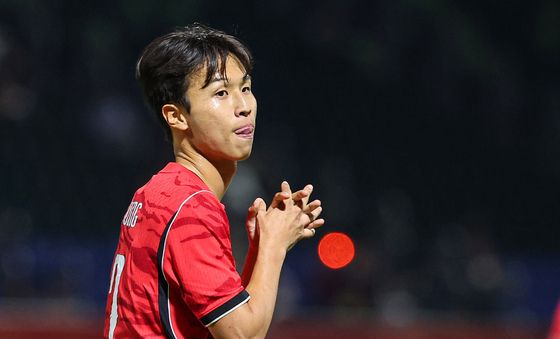 골에 목마른 엄지성