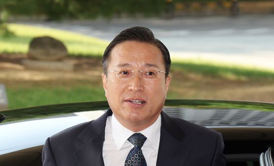이정현 검찰총장 직무대행, 대검 출근하며 업무 시작