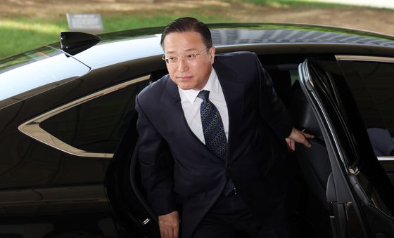 대검 청사 들어서는 이정현 검찰총장 직무대행