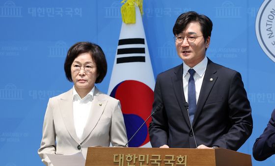 민주당 산중위, 대미투자 비공개 회의 불법녹취 및 누설 규탄 기자회견