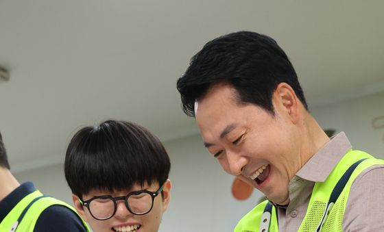 송편 만드는 장동혁 대표