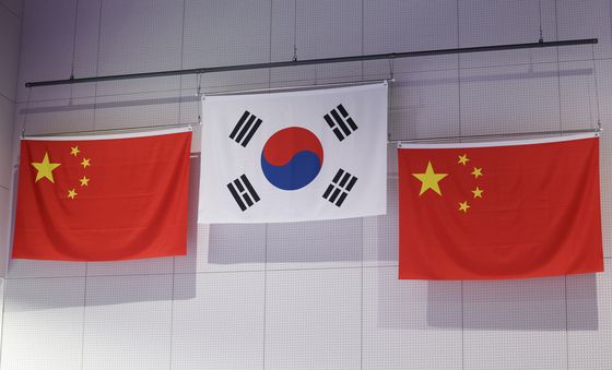 '사격 첫 금' 포디움에 걸린 태극기