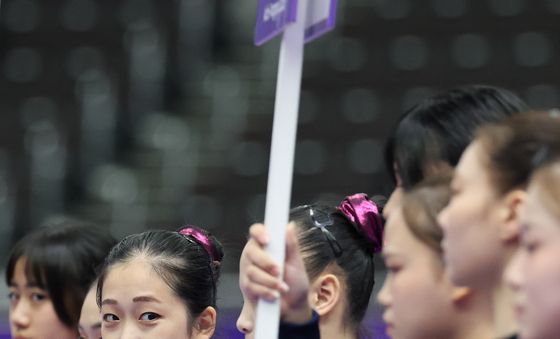 여서정 바라보는 안창옥
