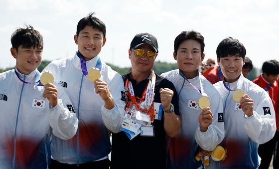 카누, 남자 카약 4인승 500m 우승…한국 9번째 金