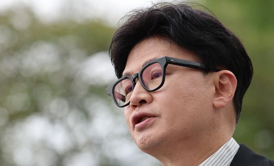 한동훈 "지금 즉시 지뢰 폭발 현장조사 착수해야"