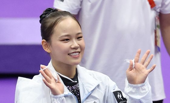 여서정, 금빛 미소