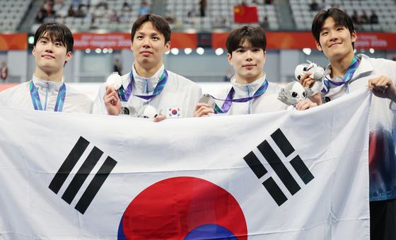 대한민국 남자 400m 계영 값진 은메달