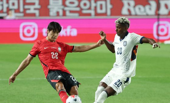 패스하는 설영우