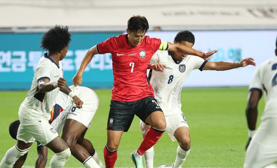 손흥민을 막아라