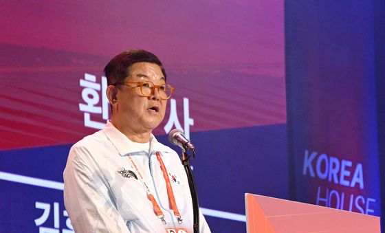 환영사 하는 김홍식 코리아하우스 지원단장