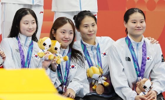 김승원·박시은·안세현·허연경 '여자 400m 혼계영 동메달 유종의 미'