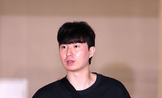 이현중, 미국으로 출국