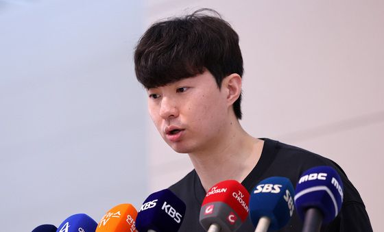 'NBA 무대 향해' 이현중, 미국 출국