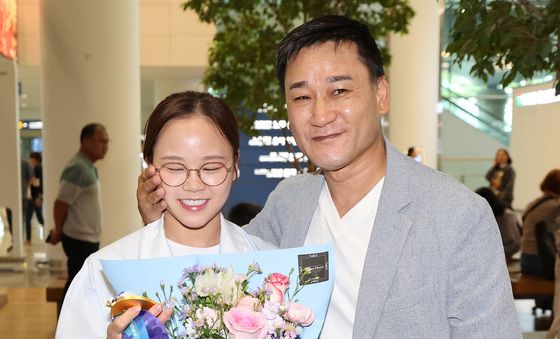 금의환향 딸 마중 나온 아빠 여홍철