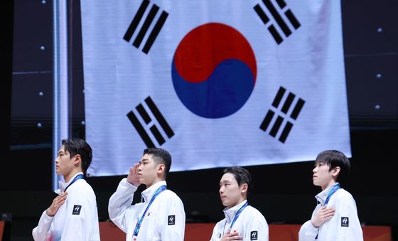 또 한 번의 역사 쓴 펜싱 사브르 대표팀