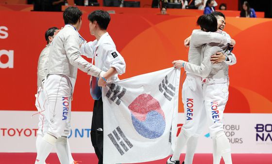 극적 드라마 쓴 한국 남자 펜싱 대표팀