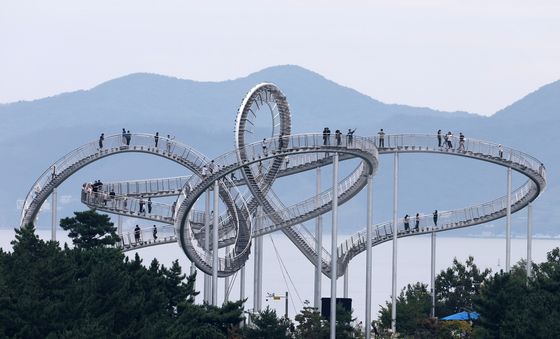 포항 스페이스워크 찾은 관광객들