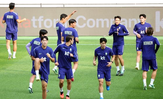 우루과이전 앞두고 공식훈련하는 대한민국 대표팀