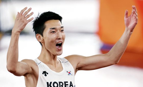 2m18 성공한 우상혁
