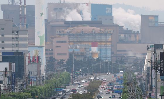 포항 철강공단 근로자들의 아침 출근길