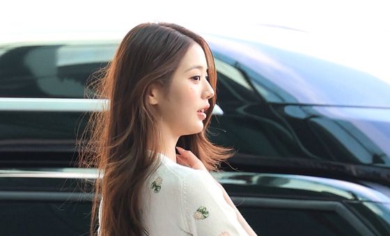 장원영, 멀리서도 한 눈에