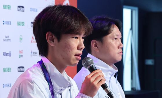금메달 소감 밝히는 강준이