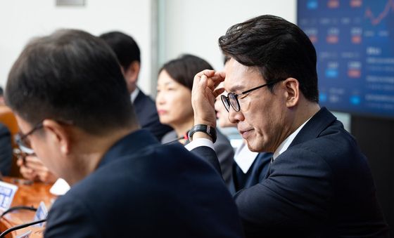고민 많은 김민석 대표