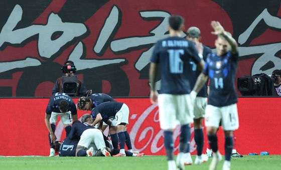 3-0으로 앞서가는 우루과이