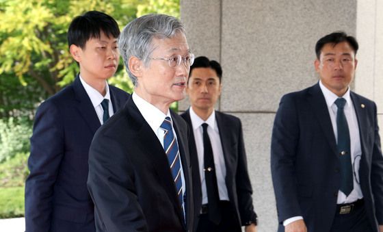 조희대 대법원장 출근길