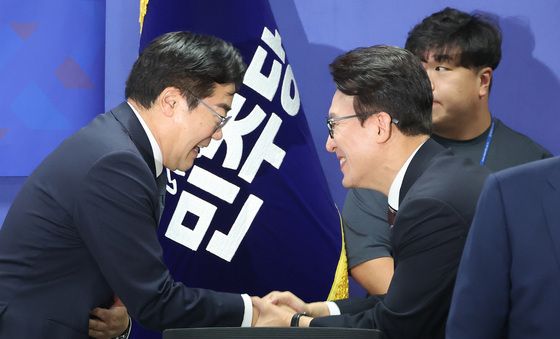 인사하는 김민석·박찬대