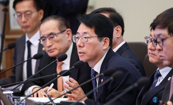 발언하는 황종우 장관