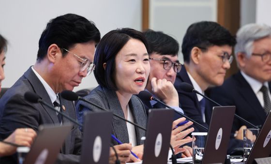 국무회의 발언하는 이소영 장관