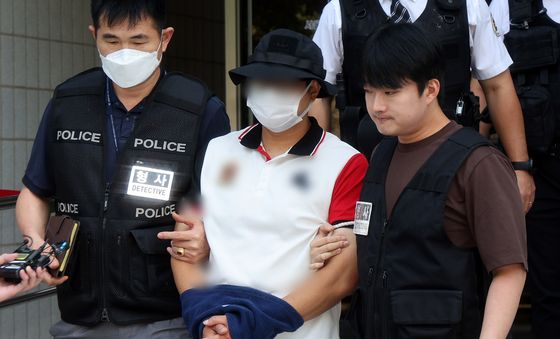 영장실질심사 마친 '한강공원 흉기' 40대男