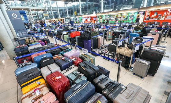 [포토] 폭우로 항공편 지연되는 방콕 국제공항