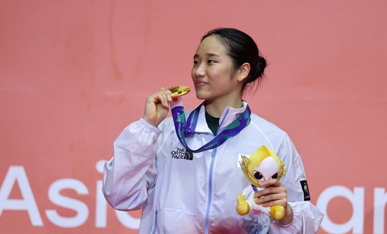 안세영, 아시안게임 배드민턴 女단식 사상 첫 2연패