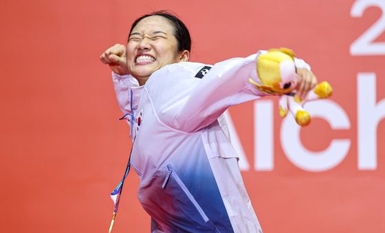 안세영, AG 배드민턴 女단식 사상 첫 2연패