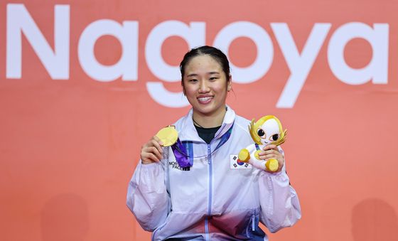 AG 2연패 안세영 '싱글벙글'