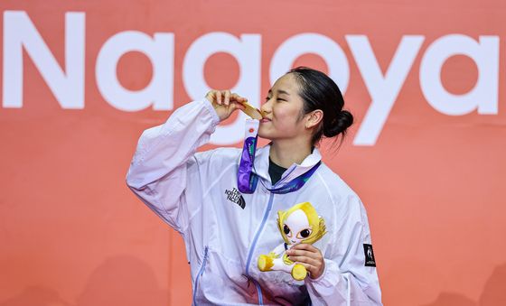 AG 2연패 안세영 '싱글벙글'