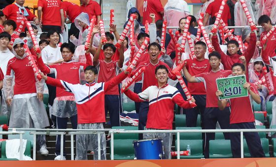 북한 여자 축구 인기