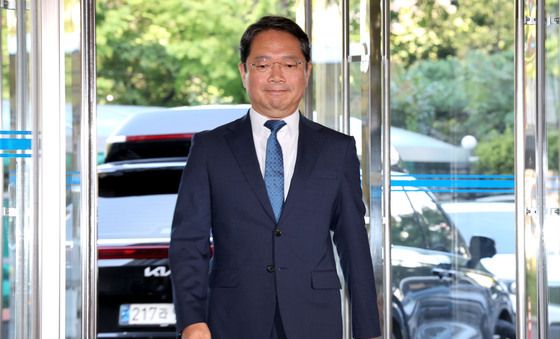 인사청문 준비사무실 출근하는 김승원 후보자