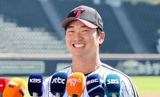 LG로 컴백한 고우석