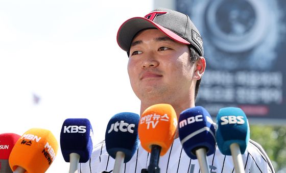 고우석 '3년 만에 잠실야구장으로'