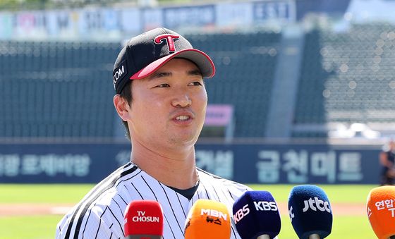 LG로 컴백한 고우석