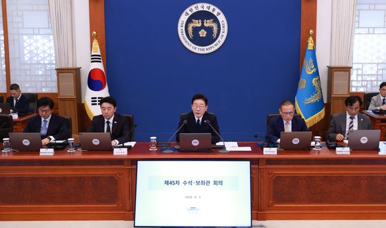 수석보좌관회의 발언하는 이재명 대통령