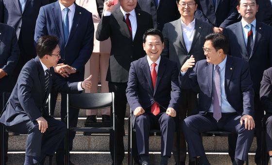 대화하는 여야
