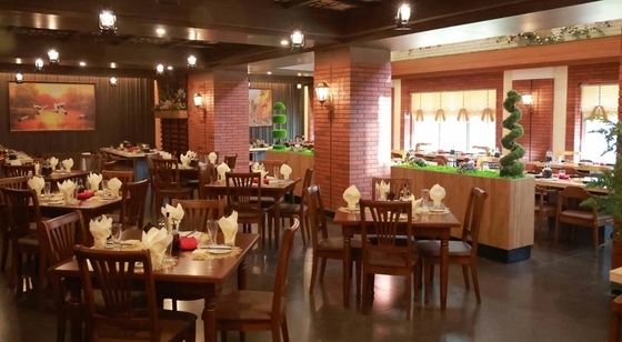 北 원산 불고기전문식당 준공식 열고 첫 손님