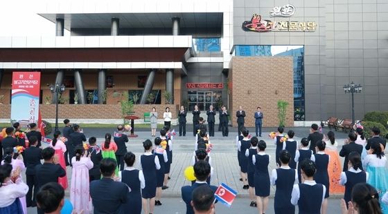 北 원산 불고기전문식당 준공…"냉면 청량음료까지"