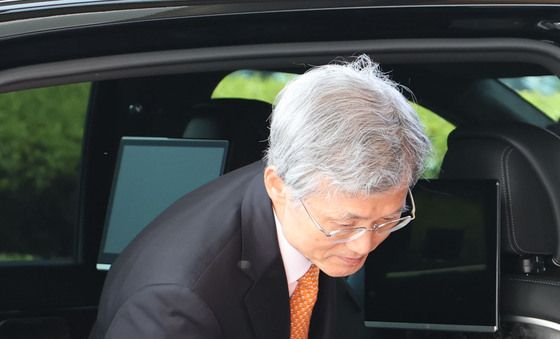 조희대 대법원장 출근길