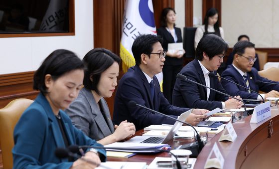 모두발언하는 배경훈 부총리