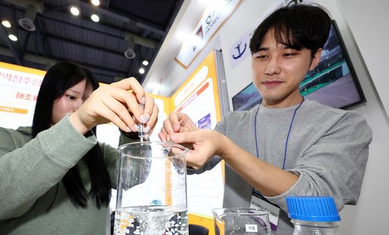 버려지는 해조류 부산물 활용한 식용류 정제 키트